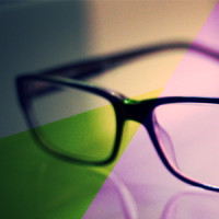 顔の形別　似合うメガネの選び方